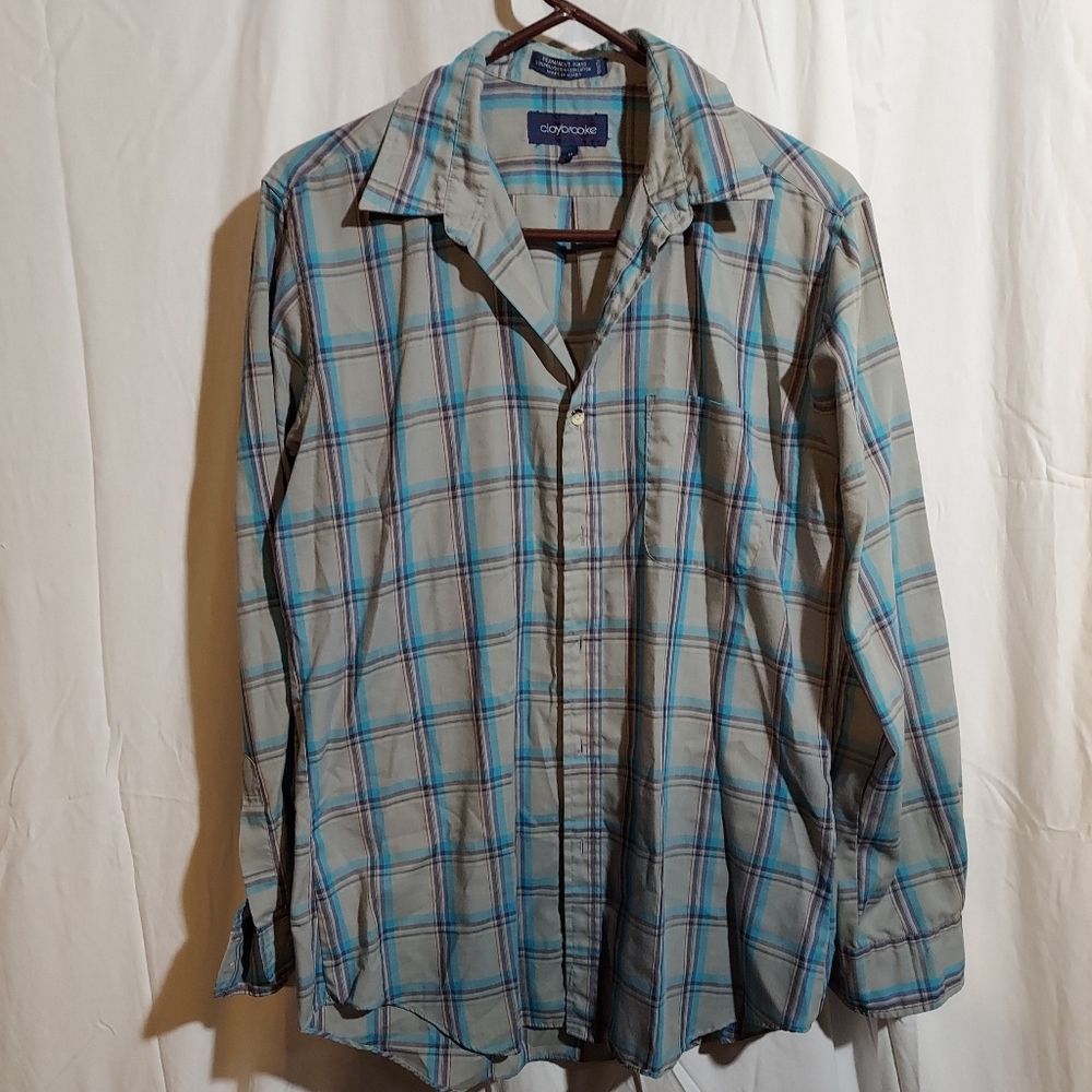 Men's med long sleeve button shirt